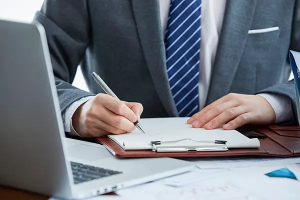 洛杉矶旅游拍照情侣室内